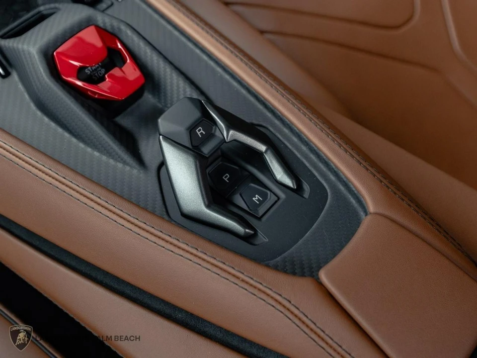 2026 Lamborghini Revuelto - Image 13 of 26