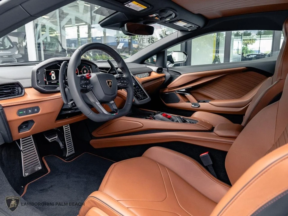 2026 Lamborghini Revuelto - Image 19 of 26