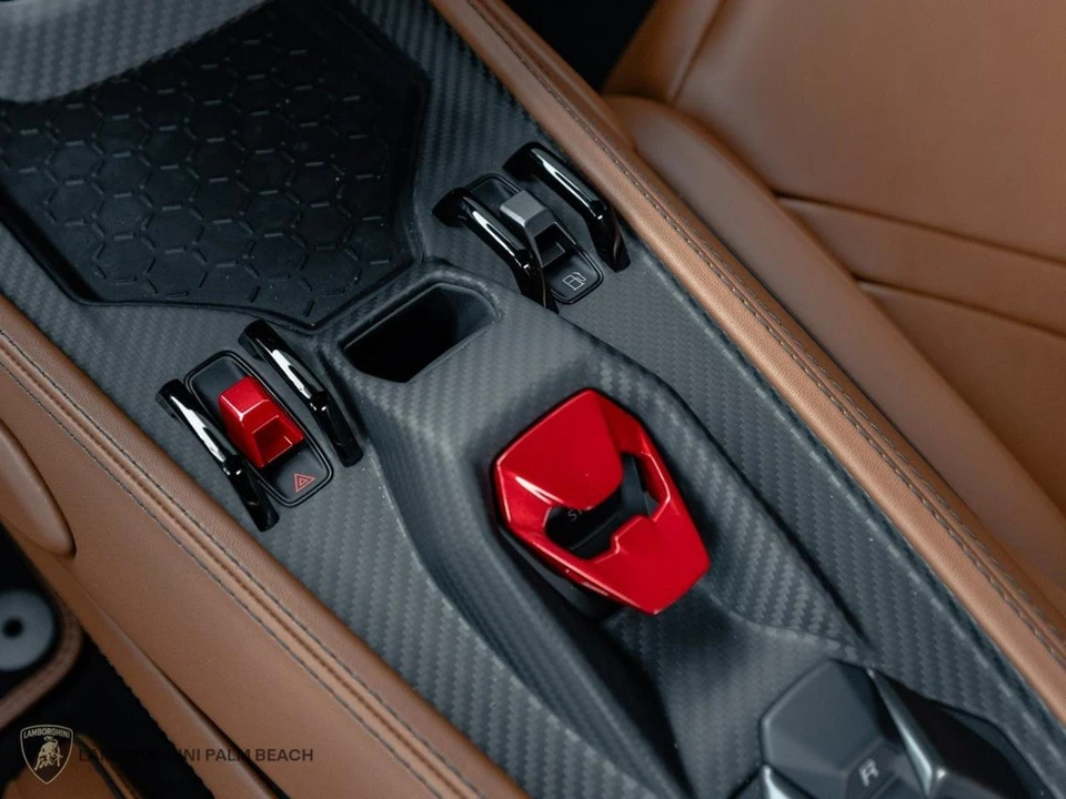 2026 Lamborghini Revuelto - Image 11 of 26