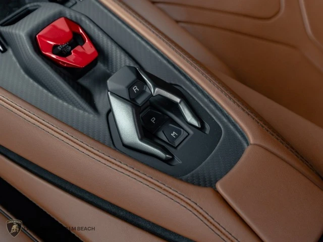 2026 Lamborghini Revuelto - Image 22 of 26