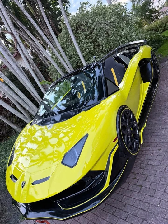 2026 Lamborghini Aventador - Image 2 of 3