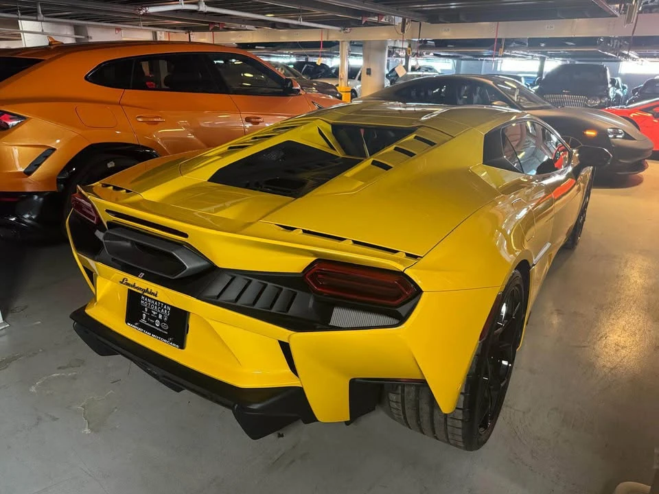 2026 Lamborghini Temerario - Image 2 of 3