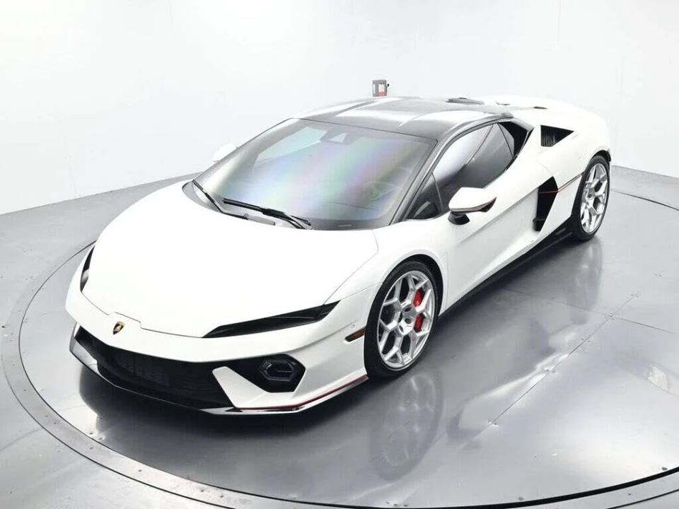 2026 Lamborghini Temerario - Image 31 of 31