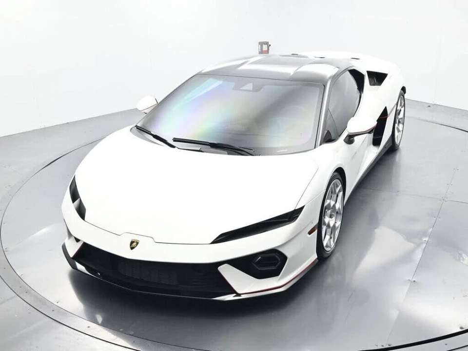 2026 Lamborghini Temerario - Image 30 of 31