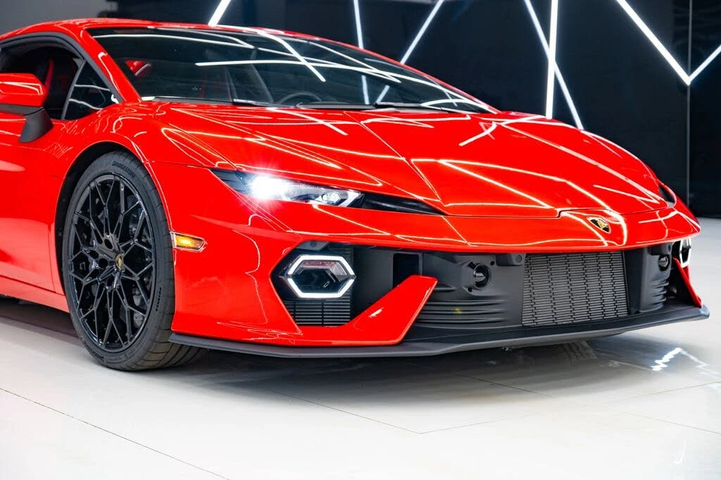 2026 Lamborghini Temerario - Image 5 of 31