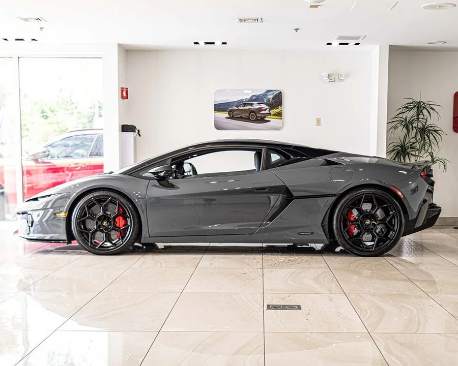 2026 Lamborghini Temerario - Image 7 of 30