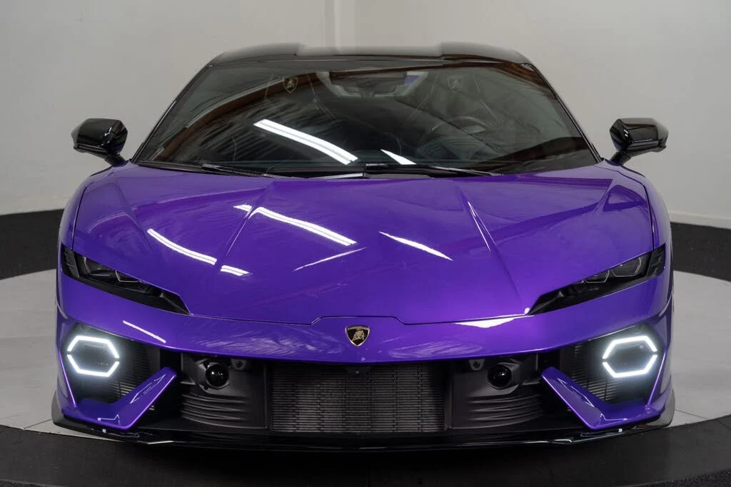 2026 Lamborghini Temerario - Image 10 of 31