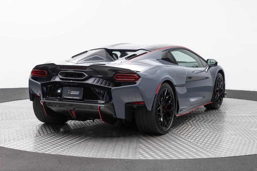 2026 Lamborghini Temerario - Image 22 of 31