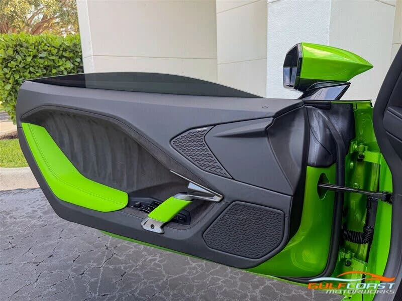 2026 Lamborghini Temerario - Image 21 of 31