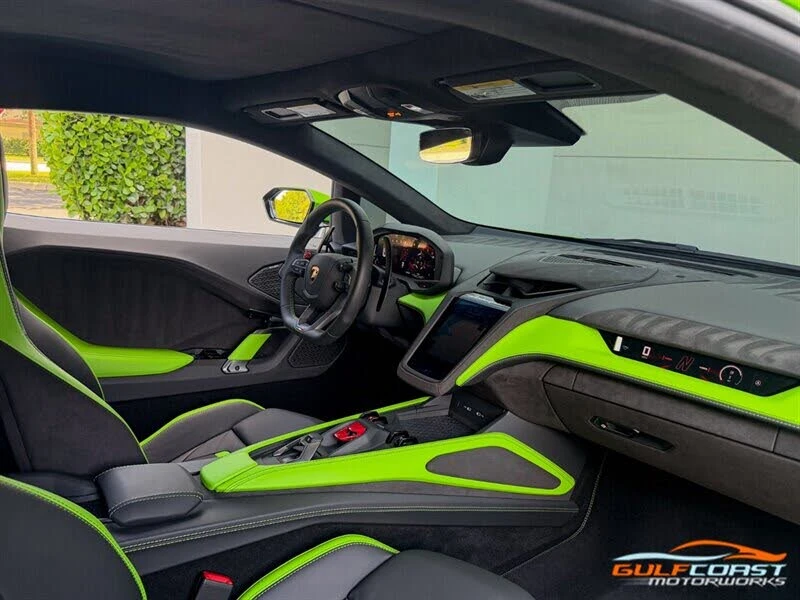2026 Lamborghini Temerario - Image 23 of 31