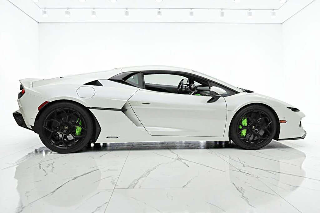 2026 Lamborghini Temerario - Image 19 of 31