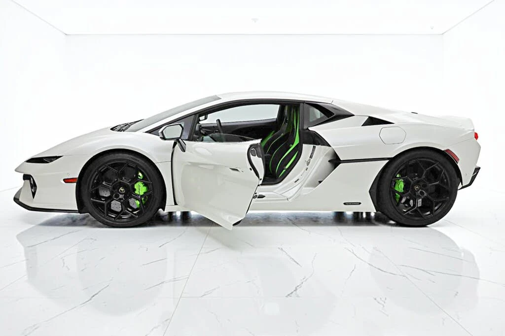 2026 Lamborghini Temerario - Image 4 of 31