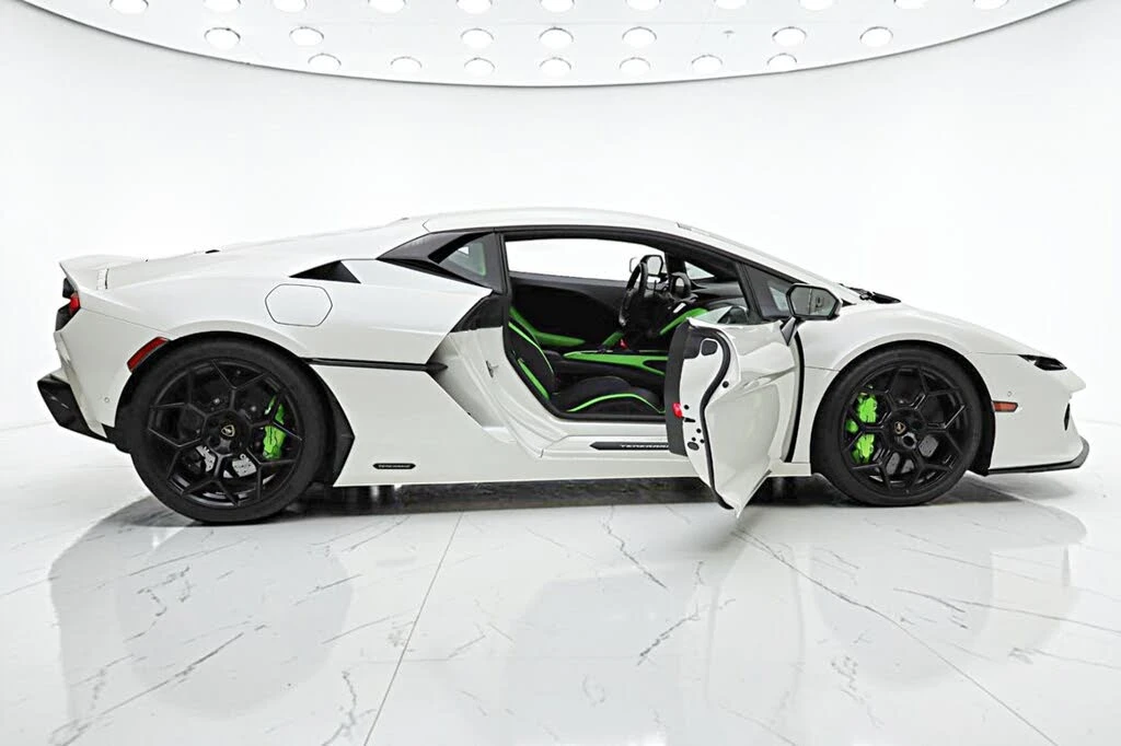 2026 Lamborghini Temerario - Image 14 of 31