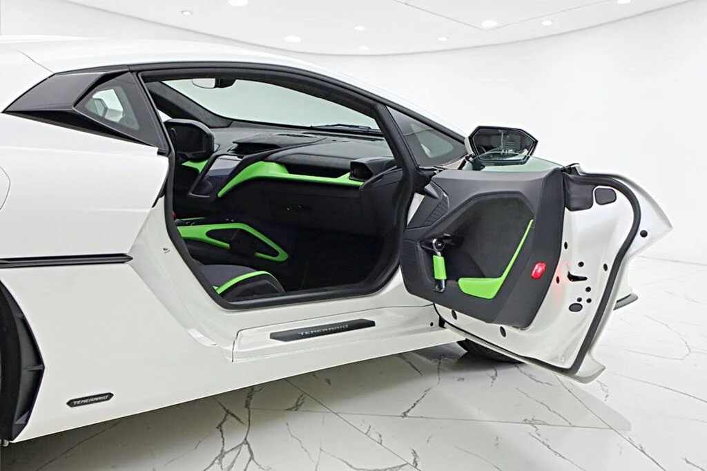 2026 Lamborghini Temerario - Image 13 of 31