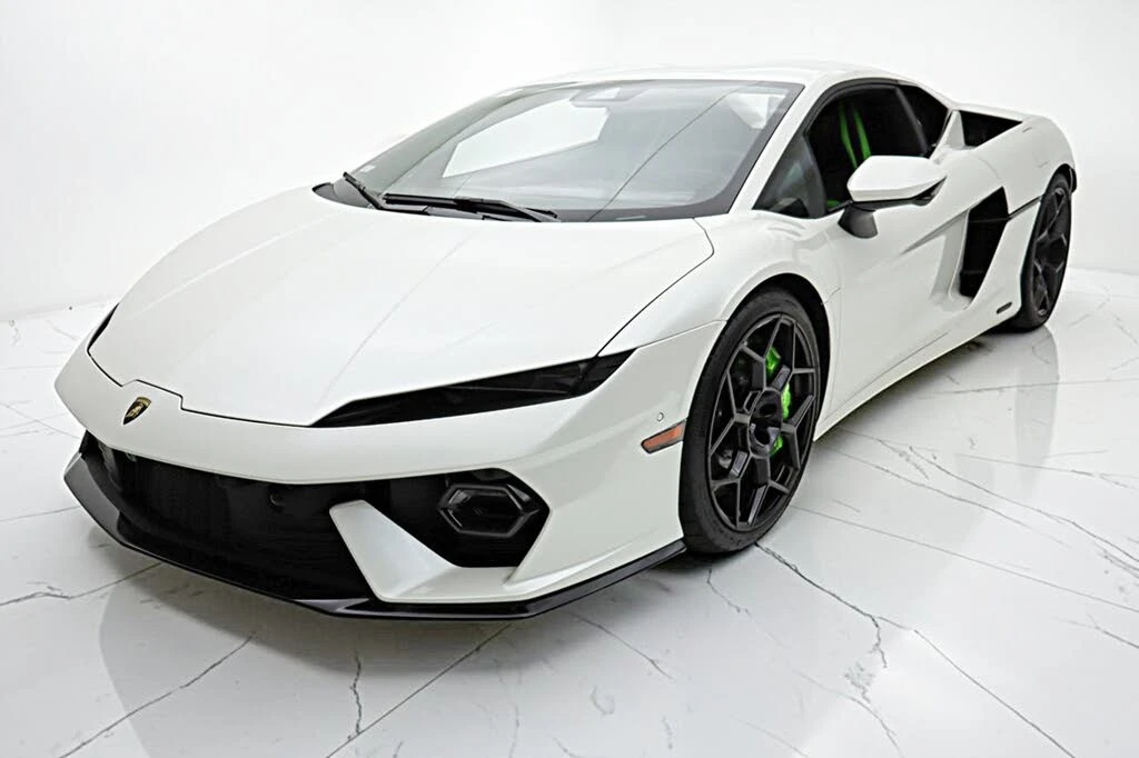 2026 Lamborghini Temerario - Image 15 of 31