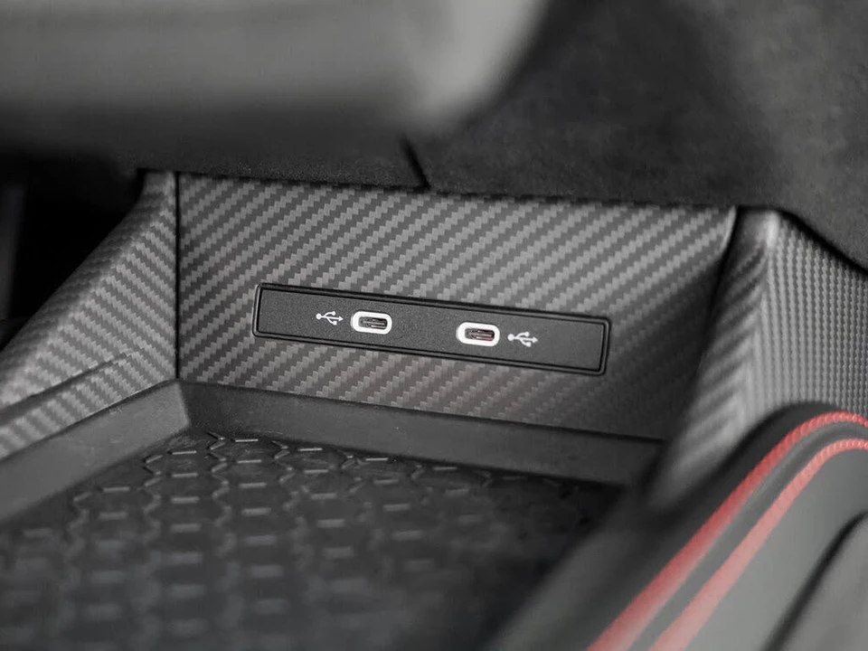 2026 Lamborghini Temerario - Image 27 of 31