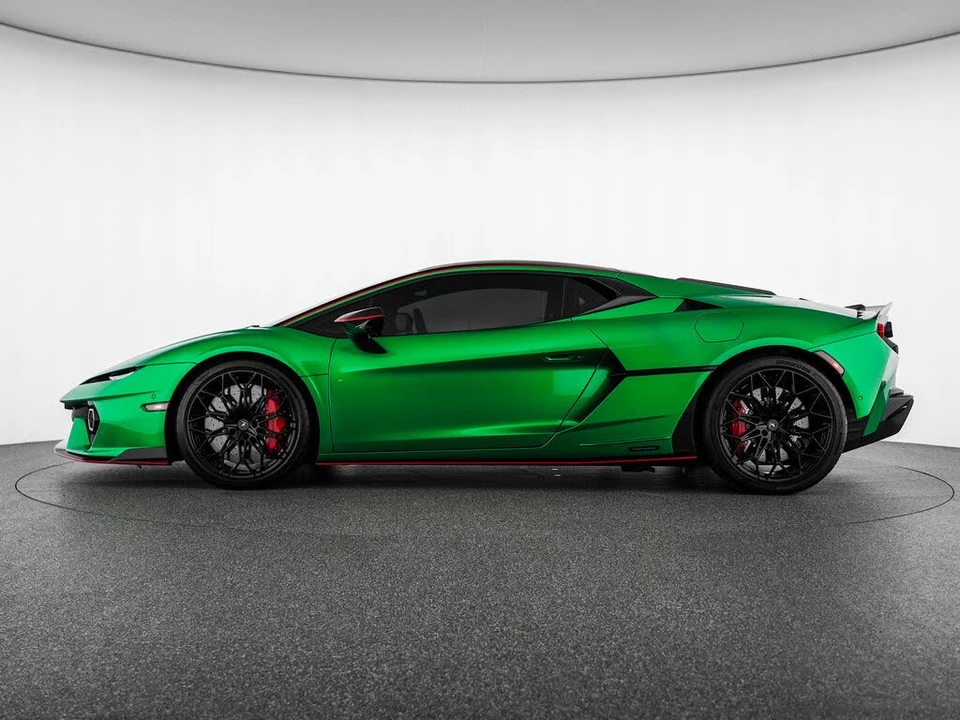 2026 Lamborghini Temerario - Image 2 of 31