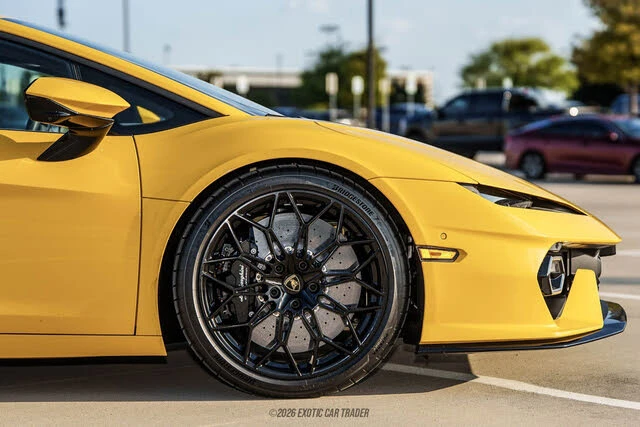 2026 Lamborghini Temerario - Image 11 of 31