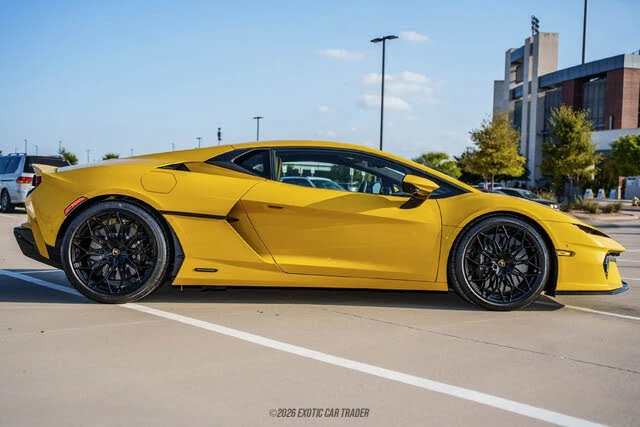2026 Lamborghini Temerario - Image 9 of 31