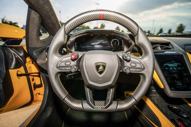 2026 Lamborghini Temerario - Image 18 of 31
