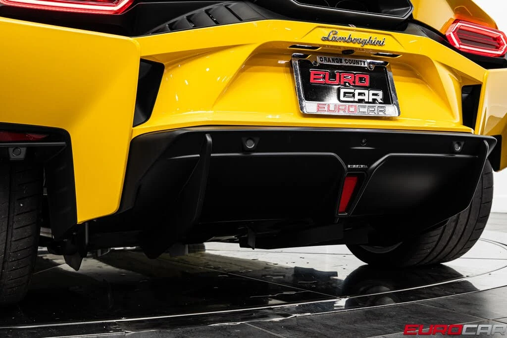 2026 Lamborghini Temerario - Image 23 of 31