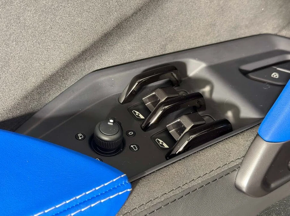 2026 Lamborghini Temerario - Image 29 of 31