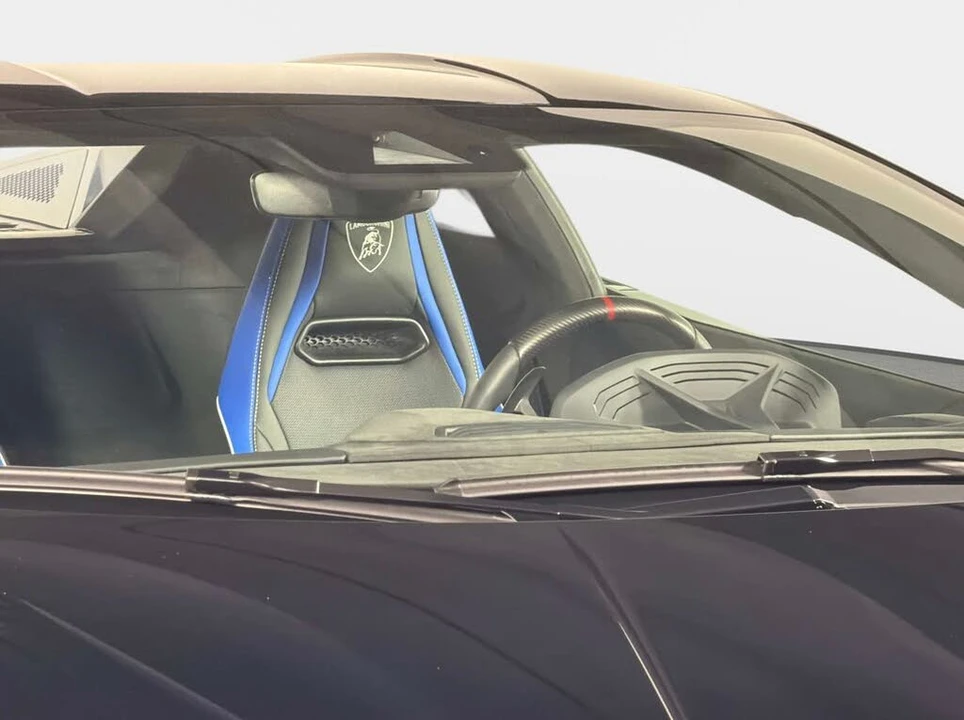 2026 Lamborghini Temerario - Image 16 of 31