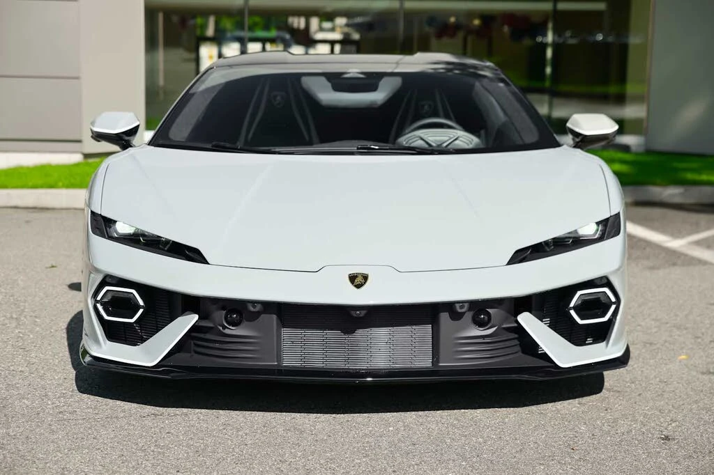 2026 Lamborghini Temerario - Image 2 of 31