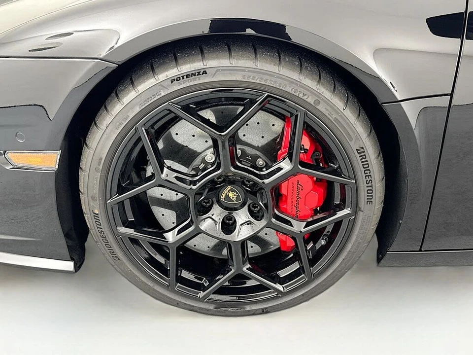 2026 Lamborghini Temerario - Image 28 of 29