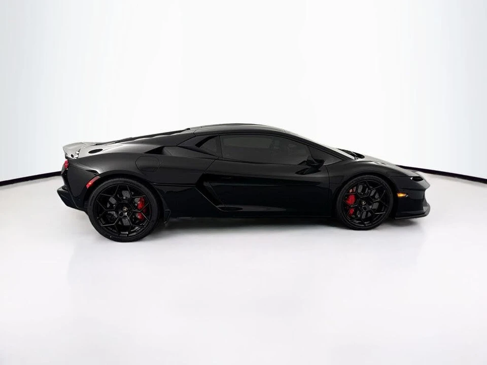 2026 Lamborghini Temerario - Image 4 of 29