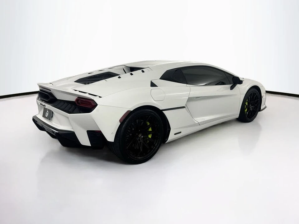 2026 Lamborghini Temerario - Image 5 of 26
