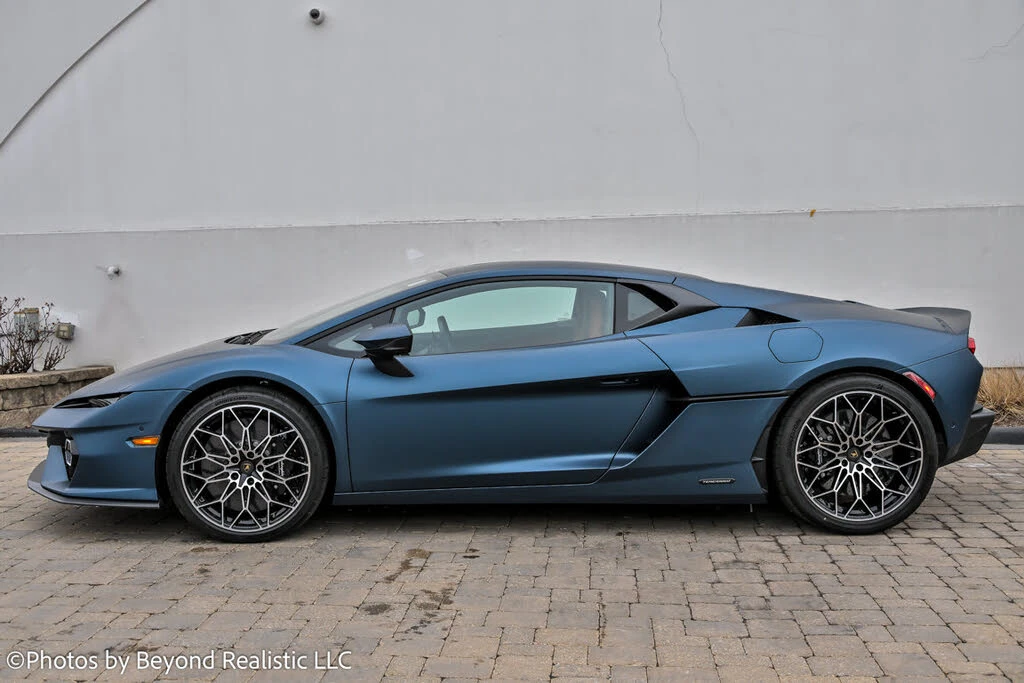 2026 Lamborghini Temerario - Image 4 of 31