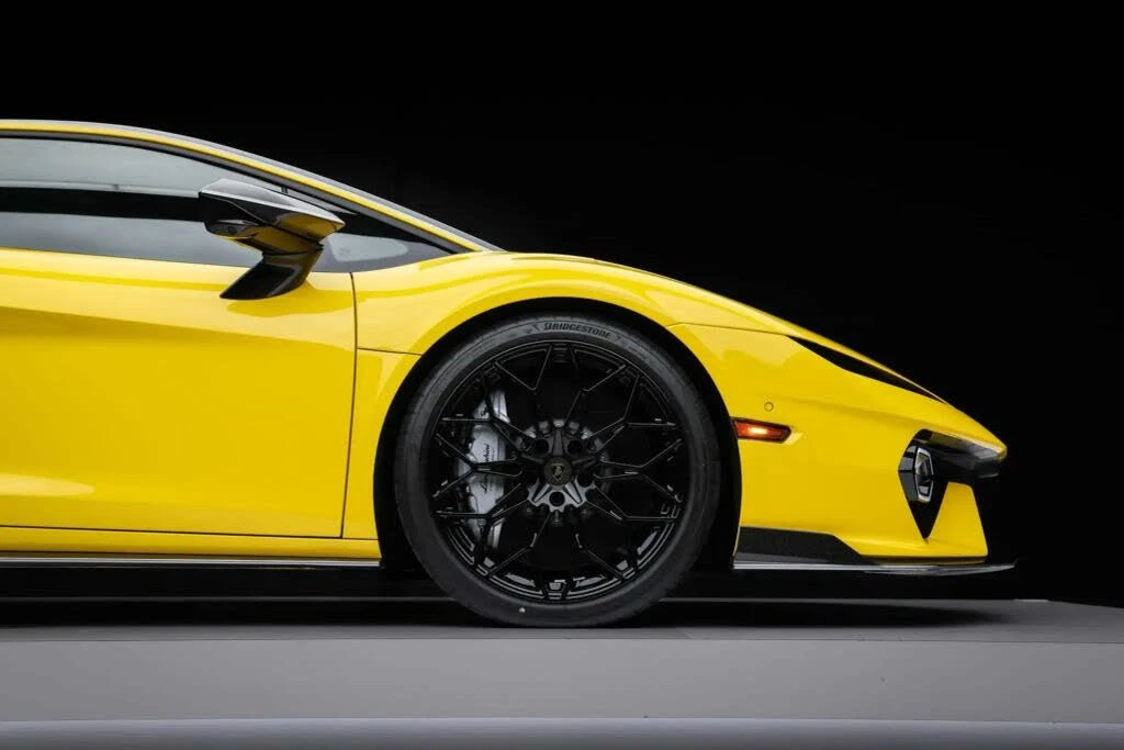 2026 Lamborghini Temerario - Image 21 of 31