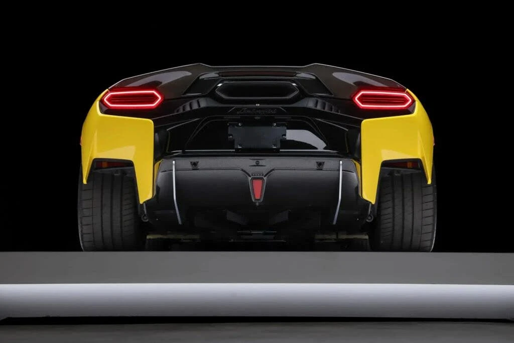 2026 Lamborghini Temerario - Image 9 of 31