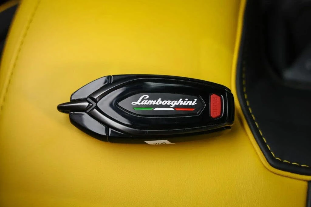 2026 Lamborghini Temerario - Image 29 of 31