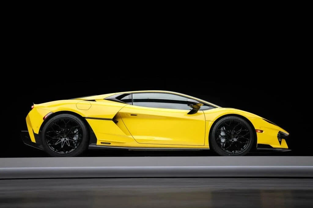 2026 Lamborghini Temerario - Image 13 of 31