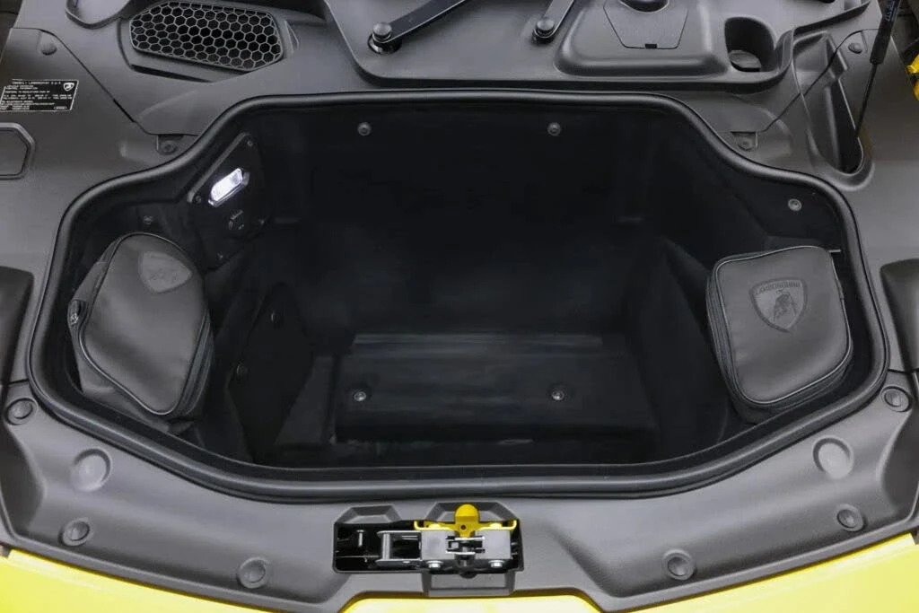 2026 Lamborghini Temerario - Image 31 of 31