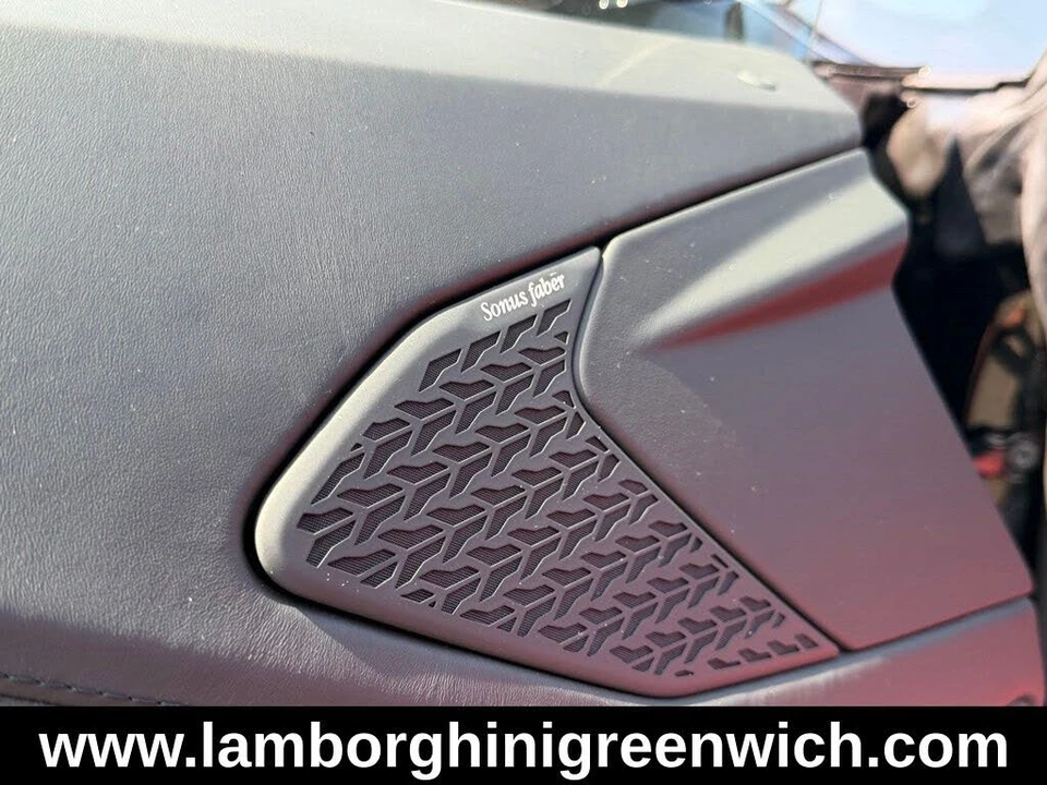 2026 Lamborghini Temerario - Image 21 of 31