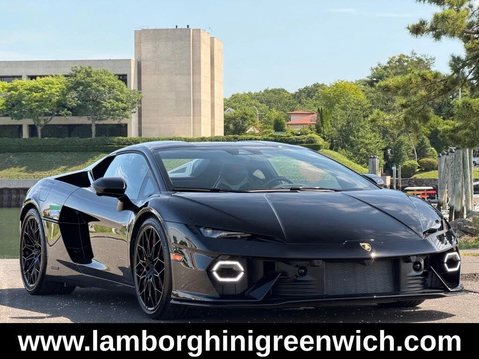 2026 Lamborghini Temerario - Image 7 of 31