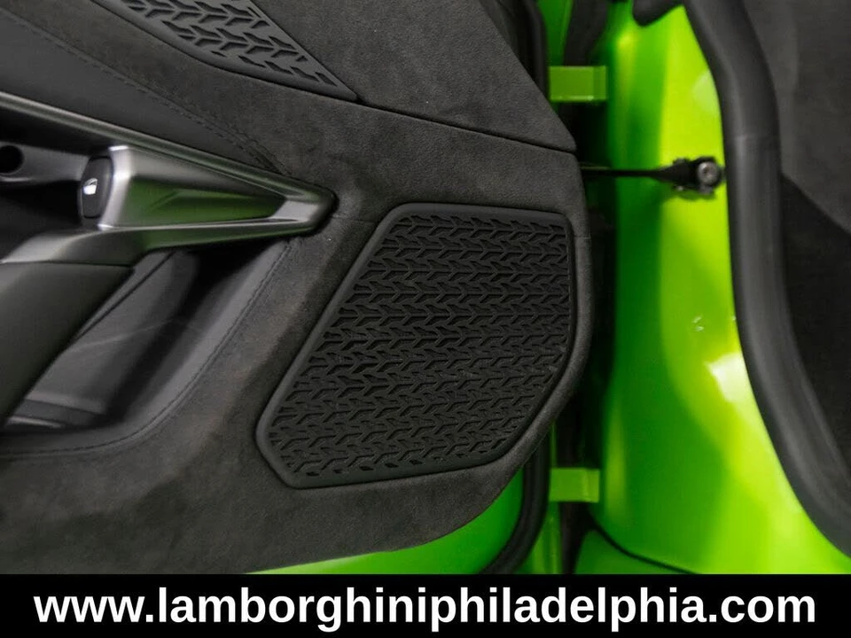 2026 Lamborghini Temerario - Image 11 of 31
