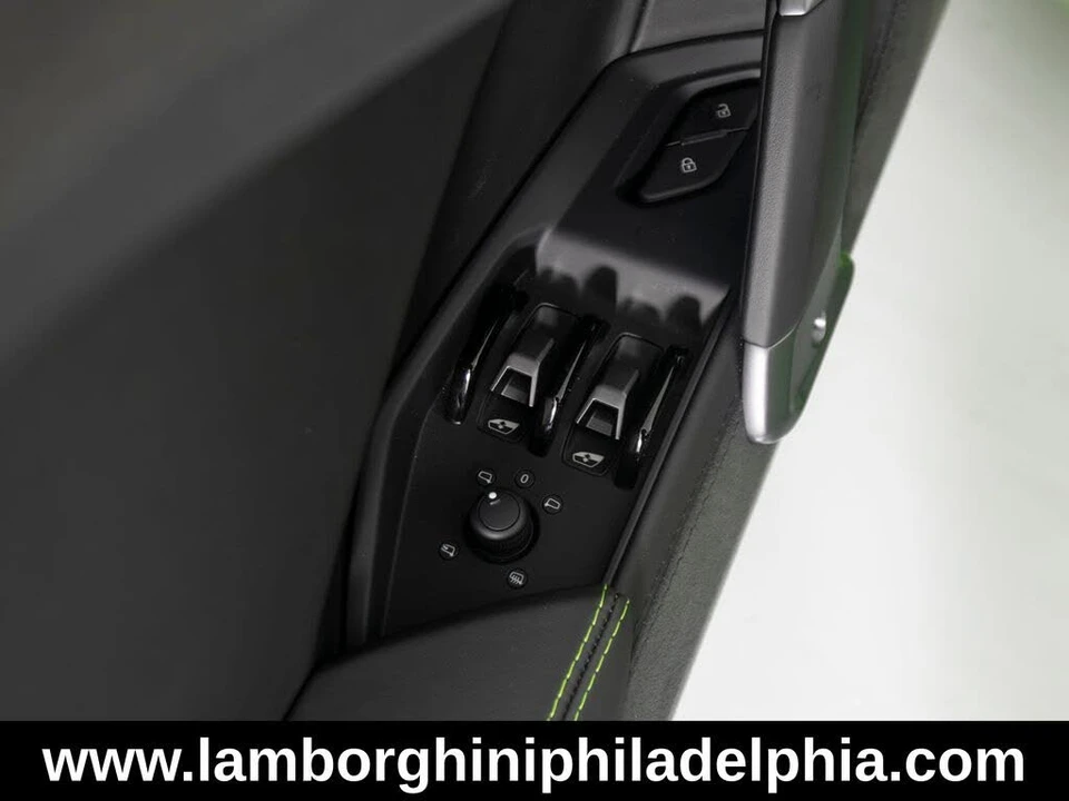 2026 Lamborghini Temerario - Image 15 of 31