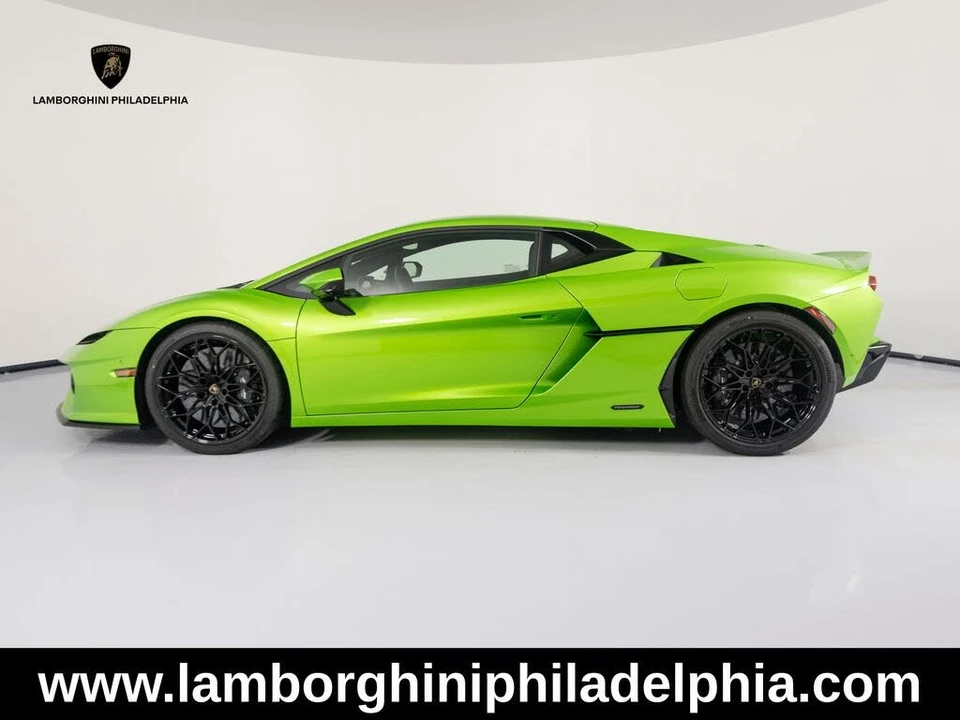 2026 Lamborghini Temerario - Image 2 of 31