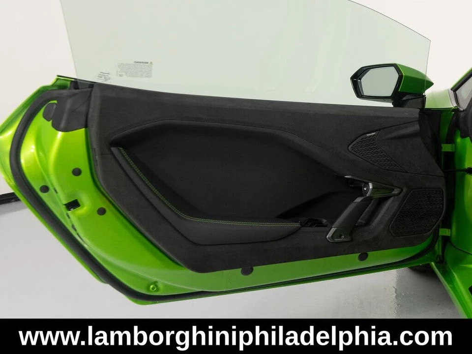 2026 Lamborghini Temerario - Image 10 of 31