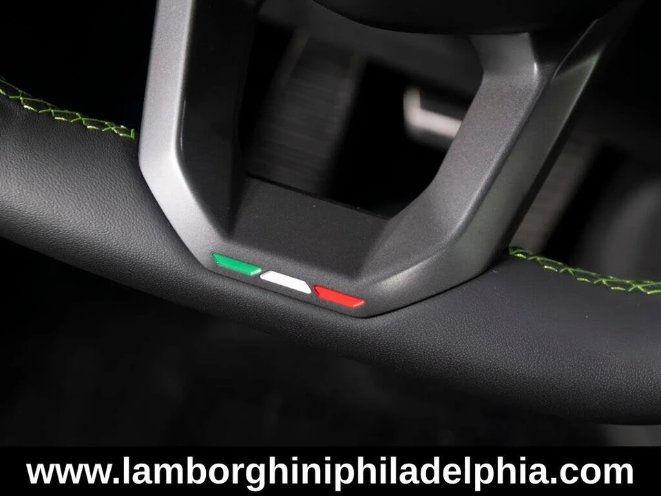 2026 Lamborghini Temerario - Image 21 of 31