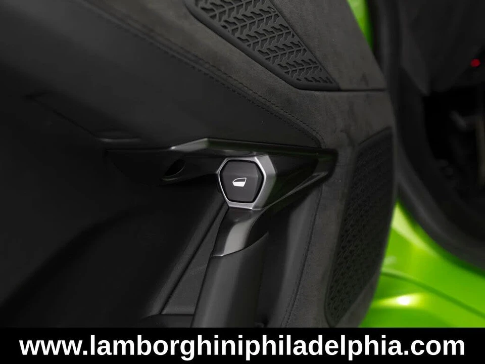 2026 Lamborghini Temerario - Image 14 of 31