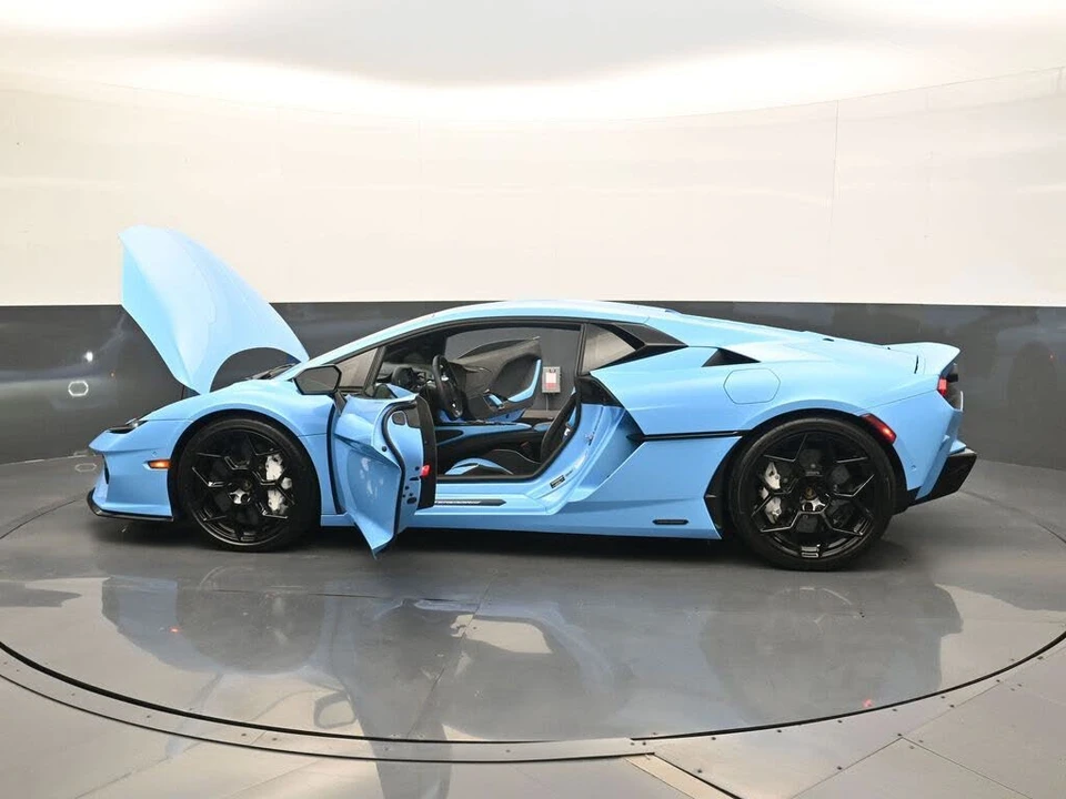 2026 Lamborghini Temerario - Image 25 of 29