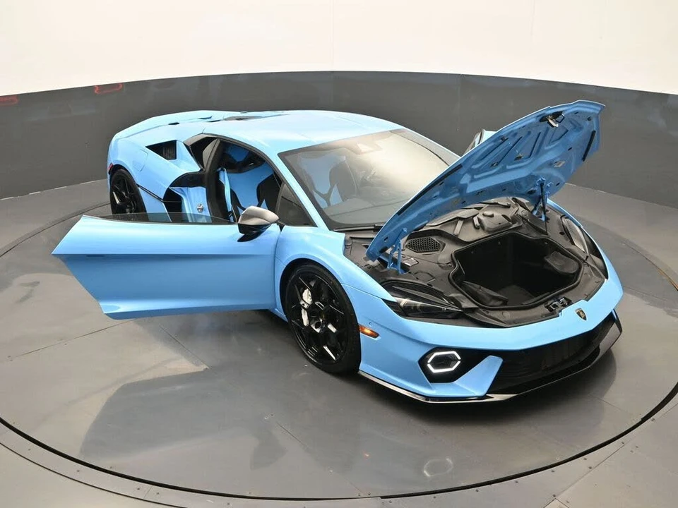 2026 Lamborghini Temerario - Image 28 of 29