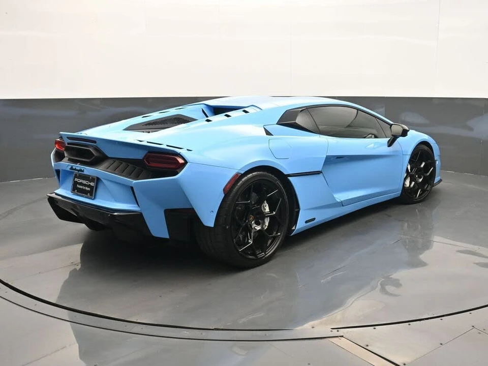 2026 Lamborghini Temerario - Image 18 of 29