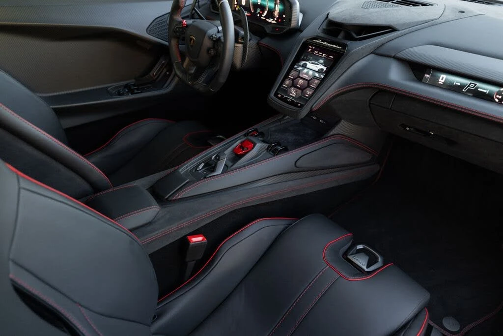 2026 Lamborghini Temerario - Image 29 of 31