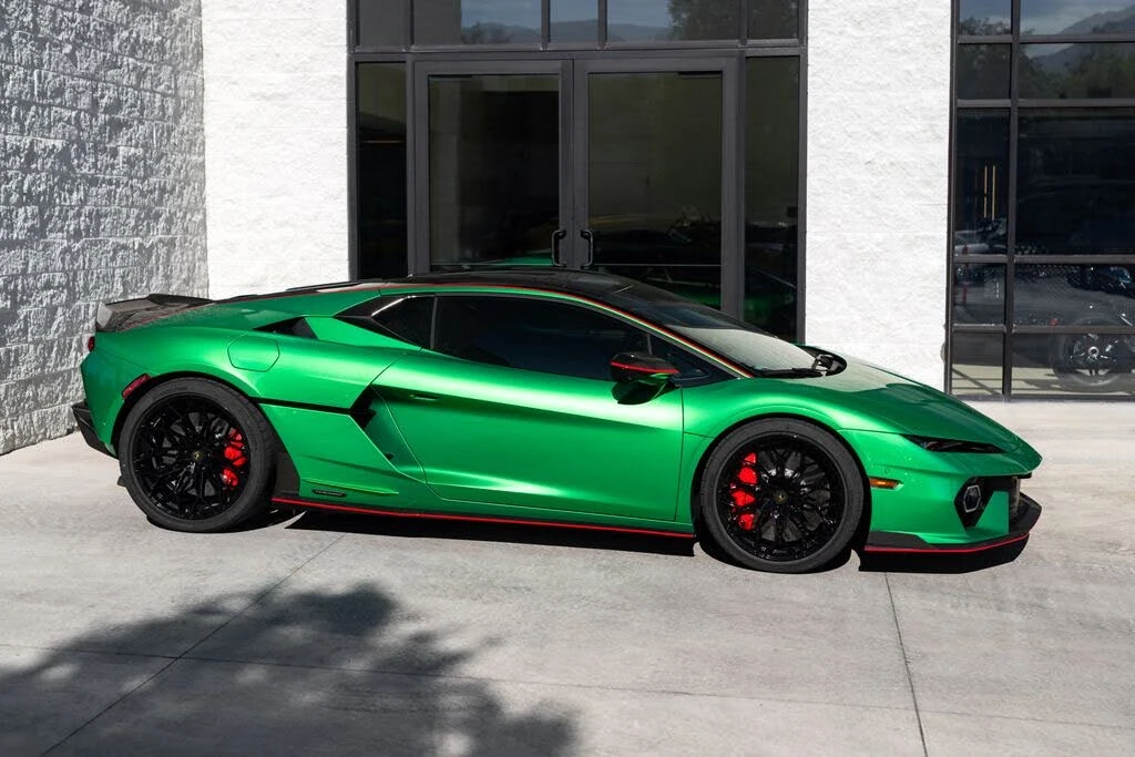 2026 Lamborghini Temerario - Image 15 of 31